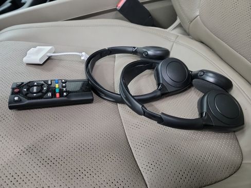 Certified 2023 Honda Odyssey Elite image 36