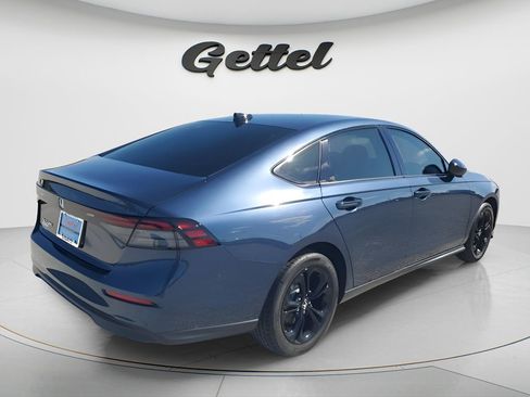 Used 2025 Honda Accord SE image 8