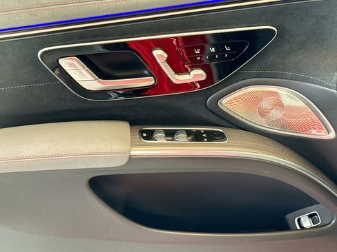 Certified 2023 Mercedes-Benz EQS 580 4MATIC Sedan image 17