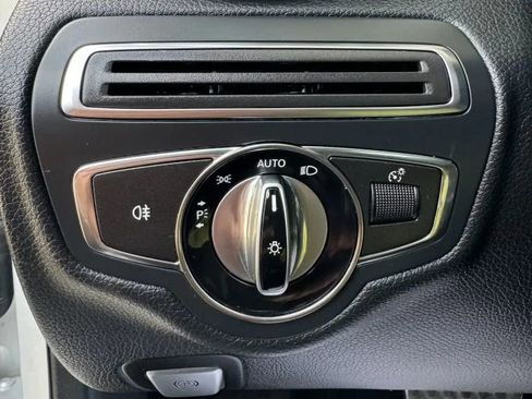 Used 2015 Mercedes-Benz C 300 4MATIC Sedan image 46