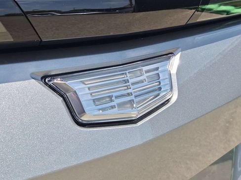 New 2026 Cadillac Lyriq Luxury AWD/4WD image 24