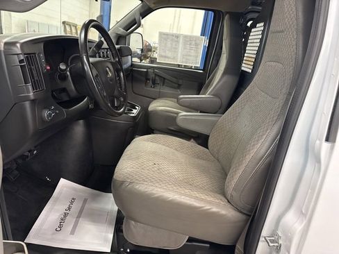 Used 2023 Chevrolet Express 3500 Work Van w/ Driver Convenience Package image 12