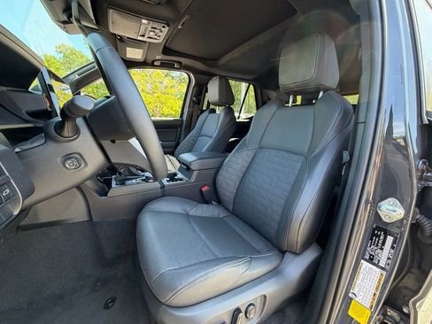 Used 2025 Toyota 4Runner TRD Off-Road Premium image 5