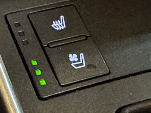 Used 2016 Lexus IS 200t w/ Navigation System Package image 33