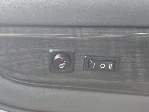 Used 2017 GMC Savana 2500 RWD image 26