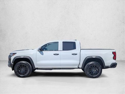 Used 2023 Chevrolet Colorado Trail Boss w/ Advanced Trailering Package AWD/4WD image 9
