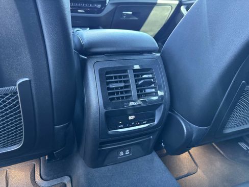 Certified 2024 BMW X3 M40i w/ Premium Package image 17