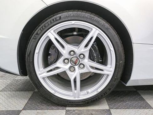 Used 2021 Chevrolet Corvette Stingray Preferred Cpe w/ Battery Protection Package image 19