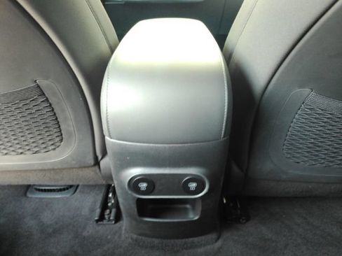 Used 2025 Hyundai Ioniq 5 SE RWD image 27