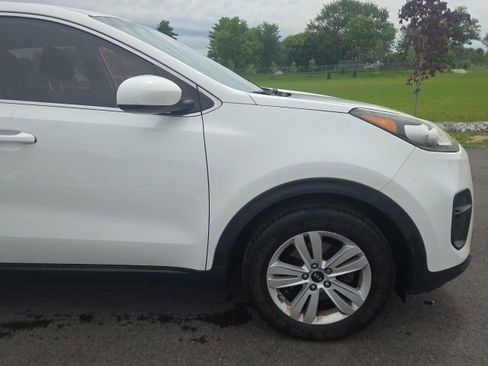 Used 2017 Kia Sportage LX FWD image 4
