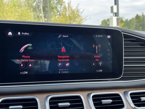 Used 2020 Mercedes-Benz GLE 350 4MATIC image 22
