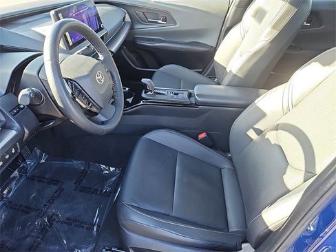 Used 2023 Toyota Prius Limited image 32