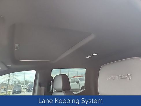 Used 2020 GMC Sierra 1500 AT4 w/ AT4 Premium Package image 9