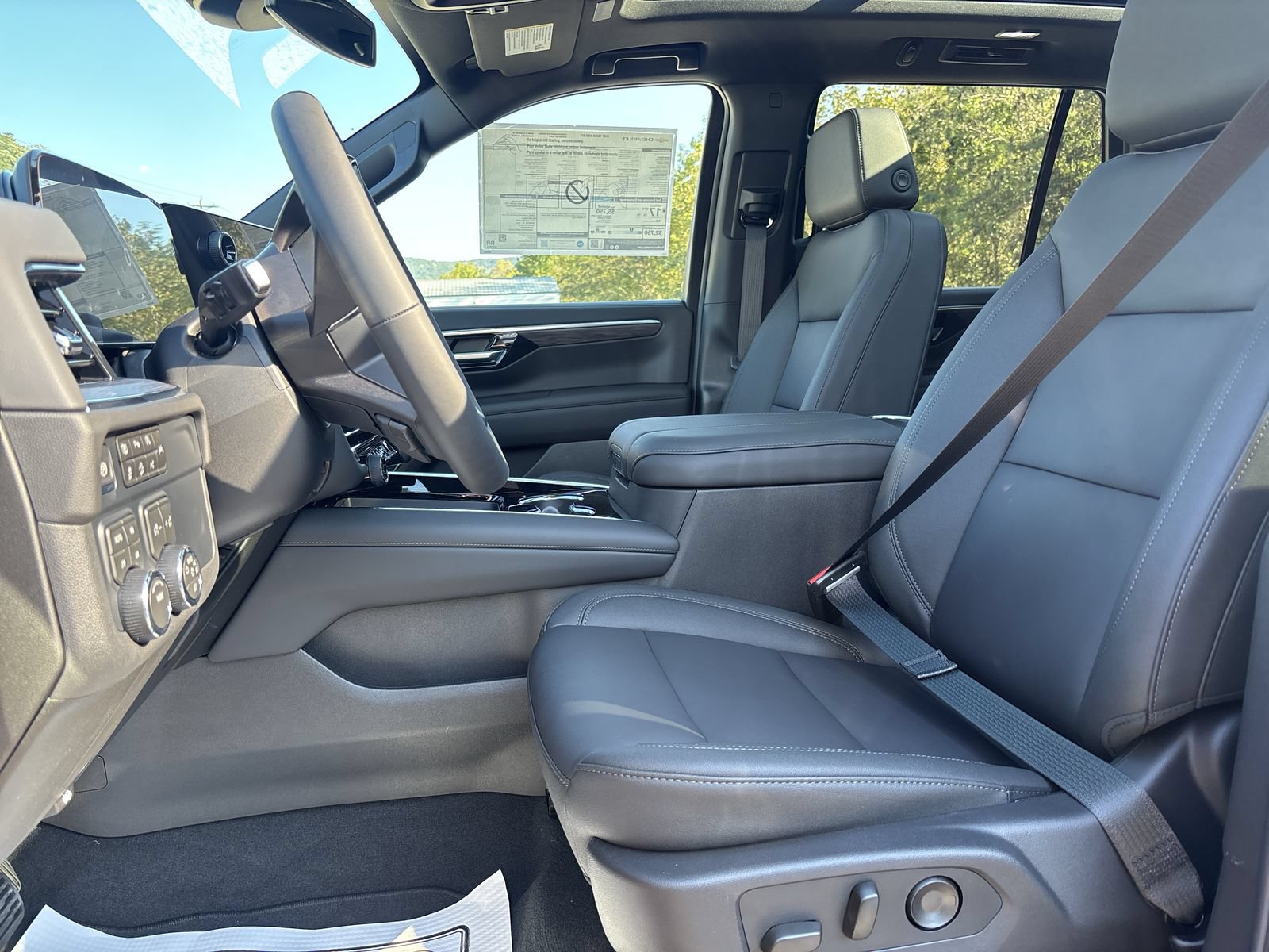 New 2027 Chevrolet Tahoe Z71 w/ Comfort Package AWD/4WD image 14