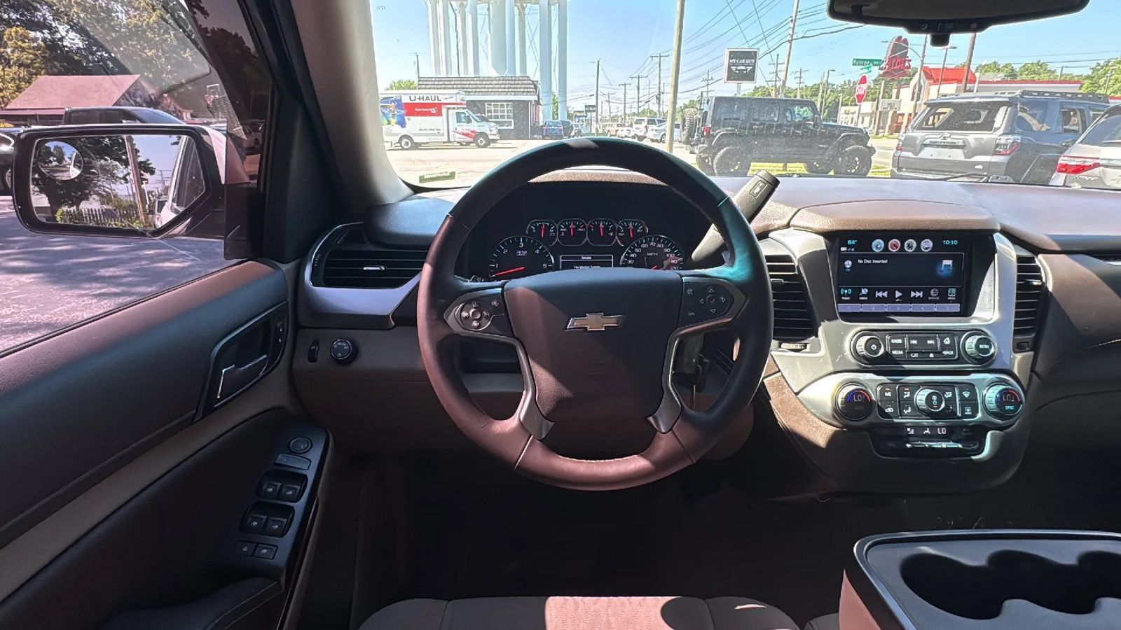 Used 2017 Chevrolet Suburban LS w/ Enhanced Driver Alert Package RWD image 10