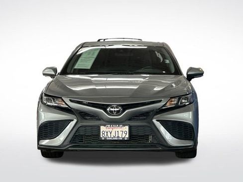 Used 2022 Toyota Camry SE FWD image 10