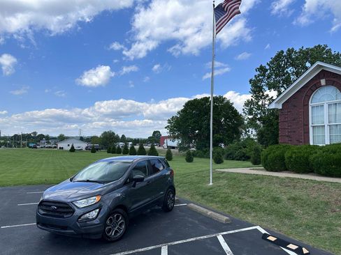 Used 2018 Ford EcoSport S FWD image 1