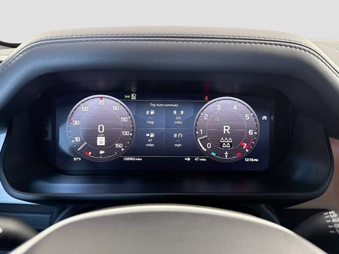 Certified 2023 Land Rover Defender 110 SE AWD/4WD image 34