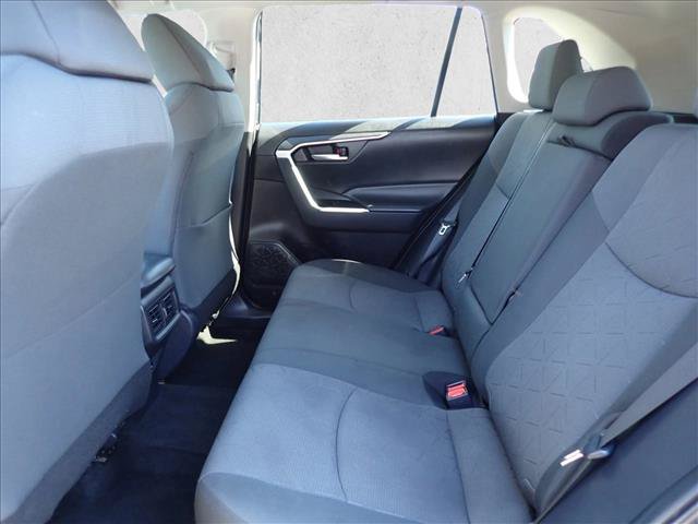 Used 2022 Toyota RAV4 XLE AWD/4WD image 9