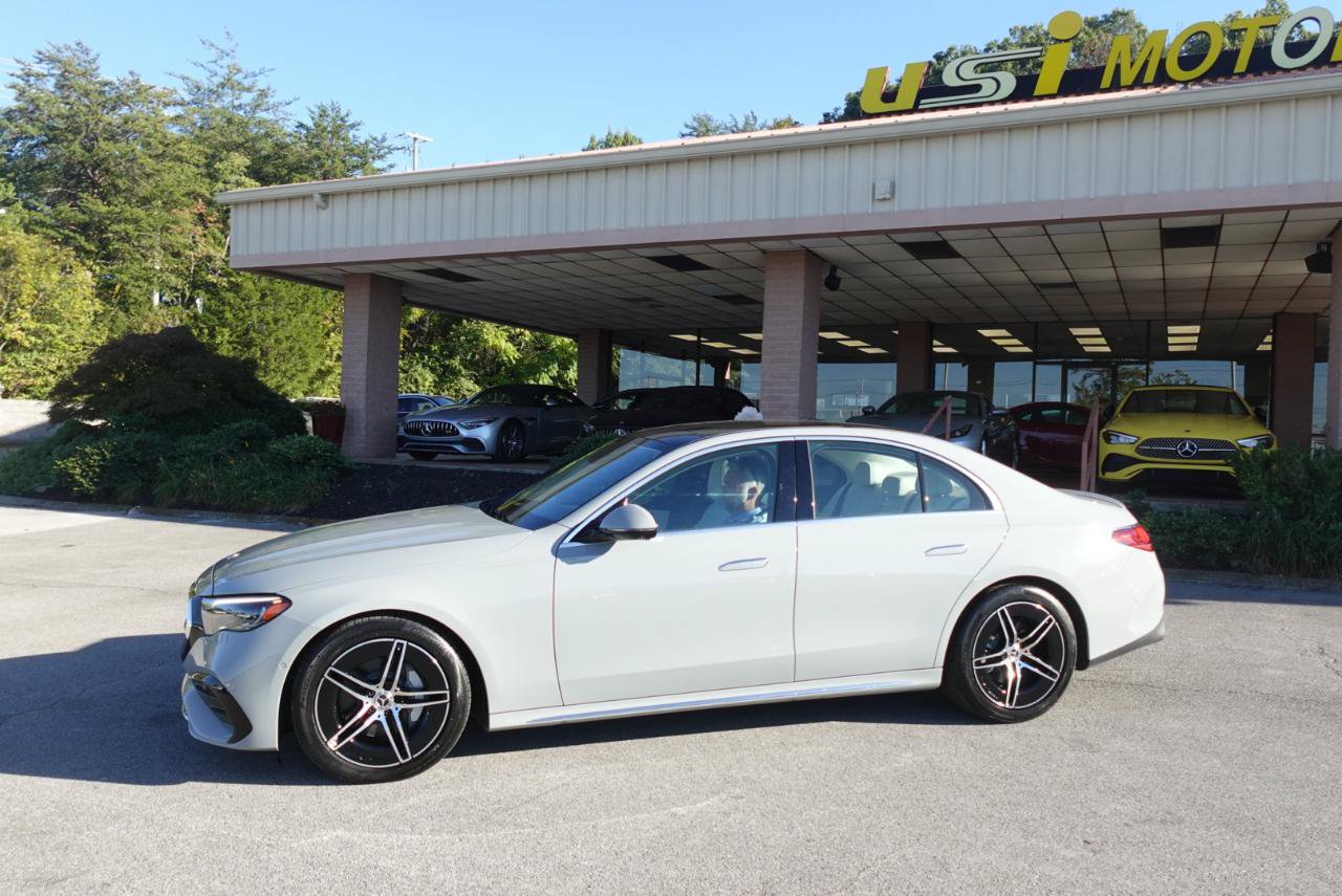 Used 2024 Mercedes-Benz E 350 4MATIC Sedan image 23