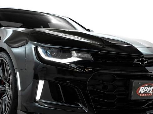 Used 2017 Chevrolet Camaro ZL1 RWD image 14