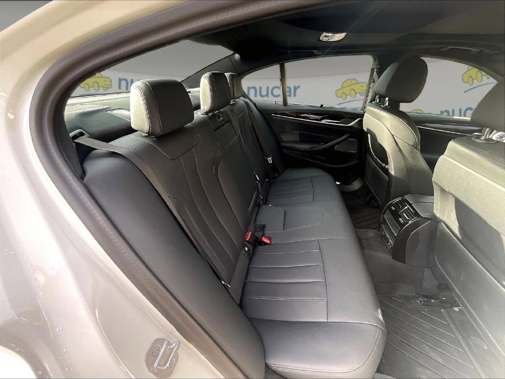 Used 2023 BMW 530e xDrive w/ Premium Package AWD/4WD image 19