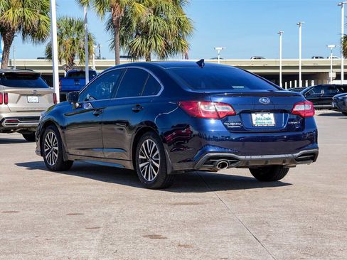 Used 2018 Subaru Legacy 2.5i Premium w/ Moonroof Package image 4