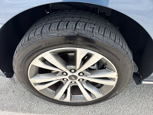 Used 2020 Ford Expedition Limited w/ Equipment Group 302A AWD/4WD image 13