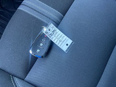 New 2025 Chevrolet Blazer LT w/ Midnight/Sport Edition image 31