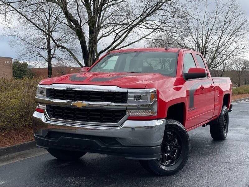 Used 2018 Chevrolet Silverado 1500 LT RWD image 1