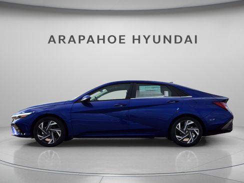 New 2026 Hyundai Elantra Limited FWD image 2
