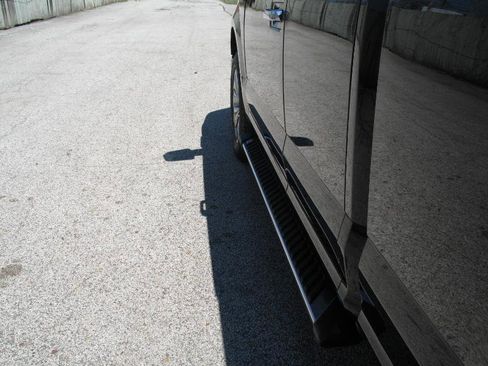 Used 2017 Ford F150 XLT w/ Equipment Group 302A Luxury image 12