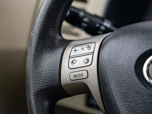 Used 2012 Toyota Corolla LE image 20