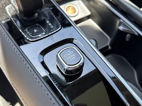 New 2025 Volvo V90 B6 Cross Country Plus w/ Protection Package Premier image 23