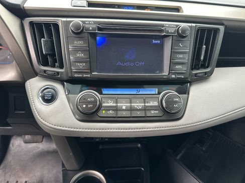 Used 2013 Toyota RAV4 Limited image 19