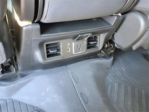 Used 2025 Chevrolet Silverado 3500 LT w/ Convenience Package image 13