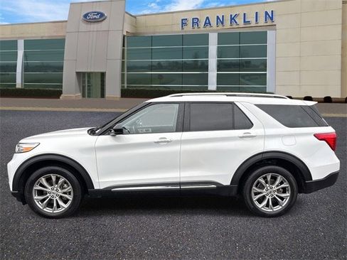 Certified 2024 Ford Explorer Limited image 4