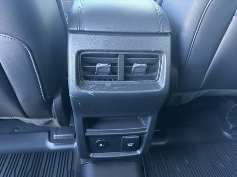 Used 2024 Ford Edge SEL w/ Convenience Package image 23