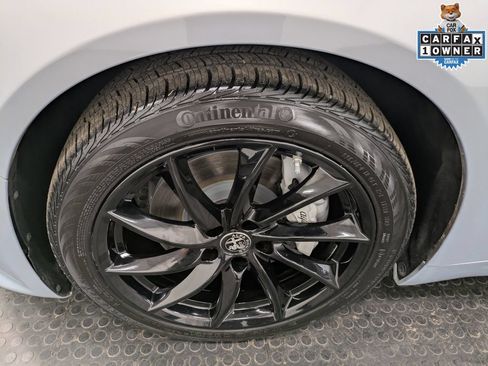 Used 2023 Alfa Romeo Giulia Ti AWD/4WD image 7
