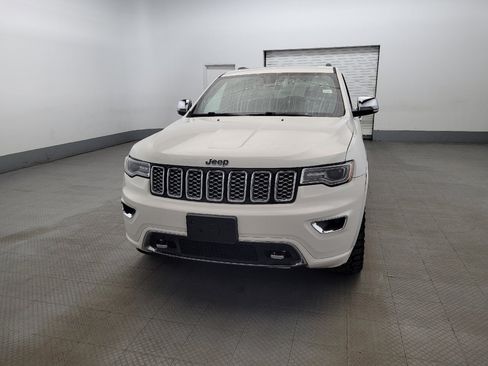 Used 2020 Jeep Grand Cherokee Overland image 15