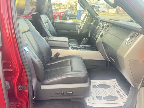 Used 2013 Ford Expedition EL Limited image 32