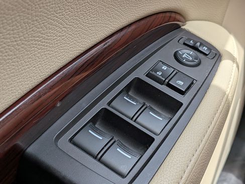 Used 2016 Acura MDX SH-AWD image 24