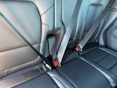 New 2025 Ford Bronco Outer Banks w/ Sasquatch Package image 18