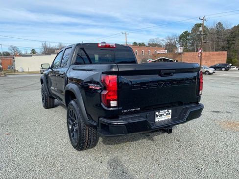 New 2025 Chevrolet Colorado Trail Boss w/ Midnight Edition AWD/4WD image 5