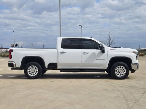 Used 2024 Chevrolet Silverado 2500 LTZ w/ LTZ Convenience Package AWD/4WD image 7