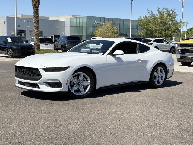 Used 2026 Ford Mustang Coupe RWD image 2