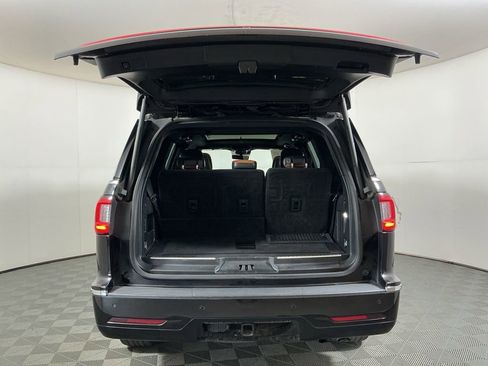 Used 2020 Lincoln Navigator Reserve w/ Equipment Group 208A Reserve image 33