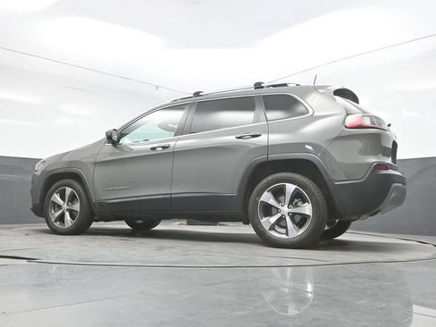 Used 2020 Jeep Cherokee Limited FWD image 45