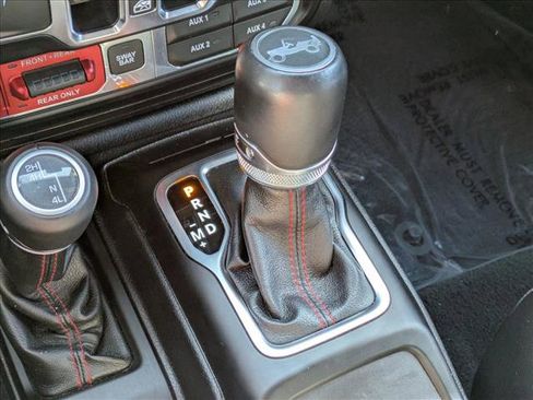 Used 2019 Jeep Wrangler Unlimited Rubicon image 12