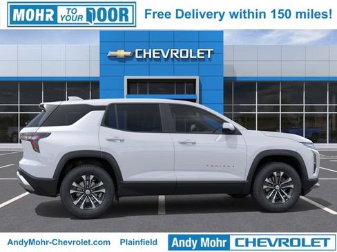 New 2026 Chevrolet Equinox LT w/ Convenience Package II FWD image 7